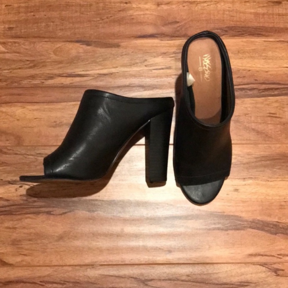 Mossimo Mules